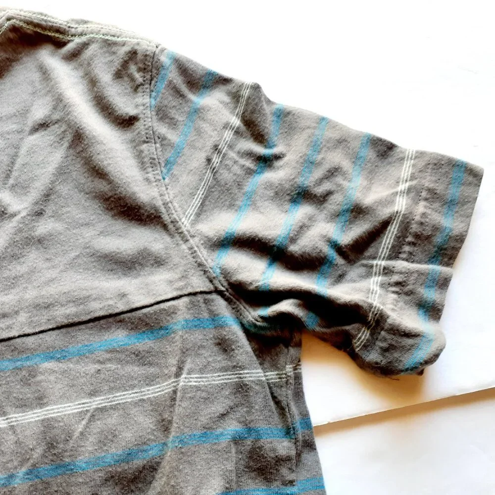 Gap Boys T-Shirt Gray Blue Stripe Pocket Short Sleeve Large 10